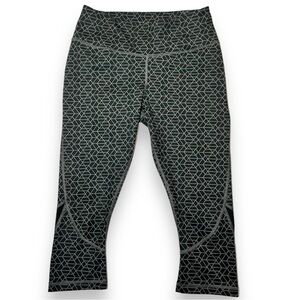 Mission VaporActive Mid-Rise Capri Leggings Moonless Night Geo Size Medium